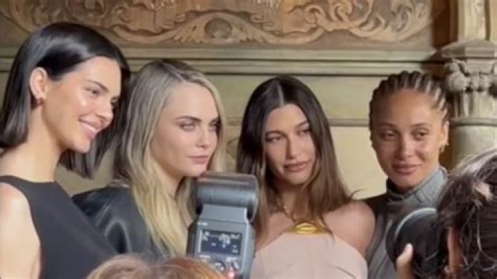 Kendall Jenner Lesbian Rumors, Hooking Up With Cara Delevingne: Hailey Baldwin Knows Kendall Is Gay?